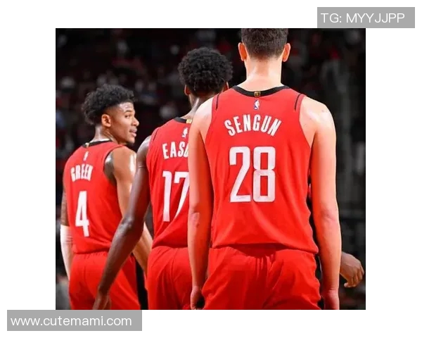 伊曼纽尔奎克利的崛起之路：从新秀到球队核心的成长历程