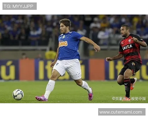 克鲁塞罗与拉腊的精彩对决揭示巴西足球的魅力与激情