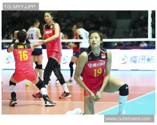 八一女排与北京女排2017年巅峰对决回顾赛场精彩瞬间与球员表现分析