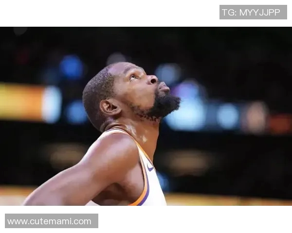 凯文杜兰特：从天赋异禀到篮球传奇的辉煌旅程与未来展望