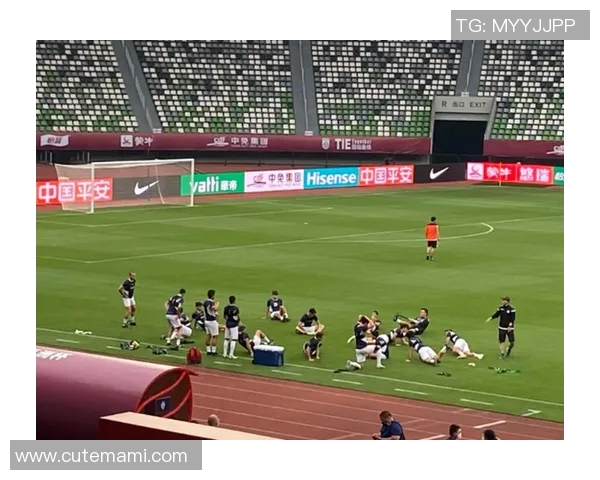 国足与关岛精彩对决视频回顾全场比赛精彩瞬间尽在其中