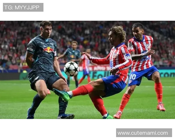 拜仁与马竞激战四点整谁能在欧冠赛场上笑到最后