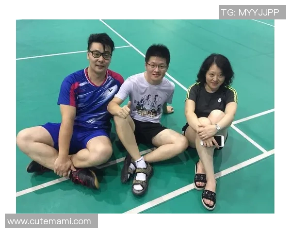 重庆羽毛球队与西安羽毛球队赛后战术分析与复盘探讨