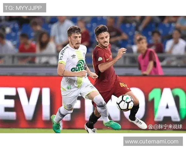 阿贾青年队迎战乌德勒斯队争夺胜利的关键战役分析与展望