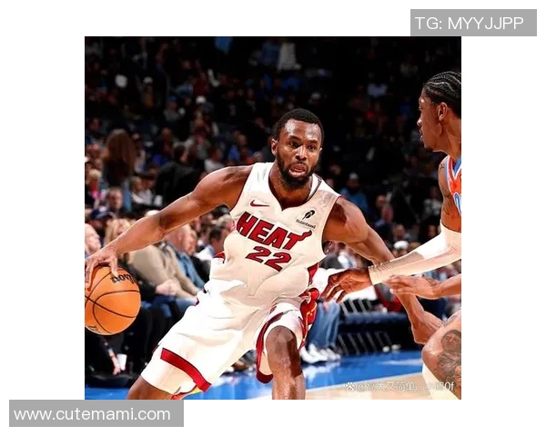 雷霆与热火圣诞大战精彩回顾与赛后分析全景呈现