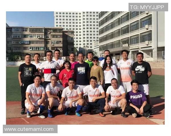 重庆足球队足球意识排名创新高展现团队实力与战术智慧 重庆足球队足球意识排名创新高展现团队实力与战术智慧